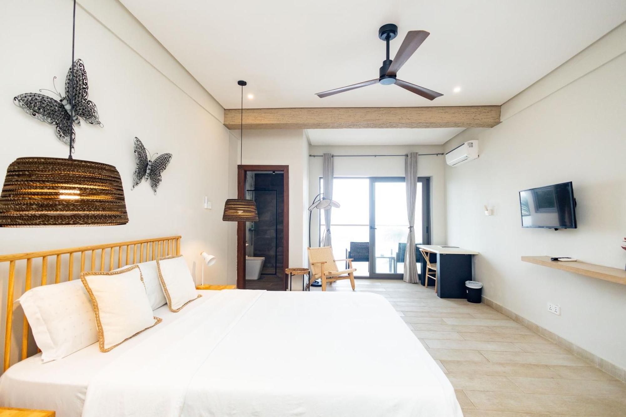 Serenity Residences & Spa - Kokrobite Beach Екстериор снимка