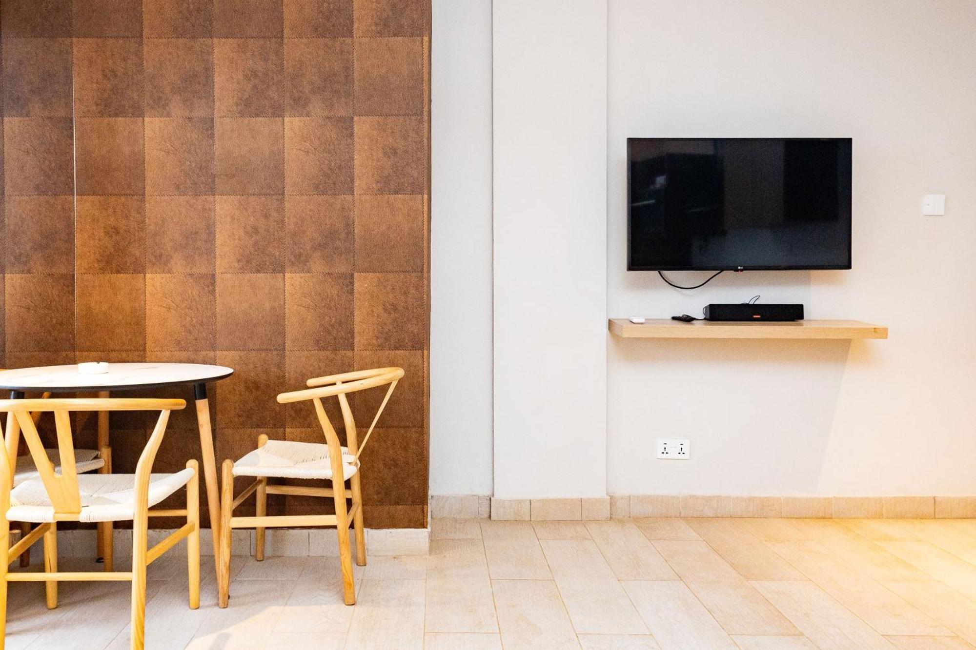 Serenity Residences & Spa - Kokrobite Beach Екстериор снимка